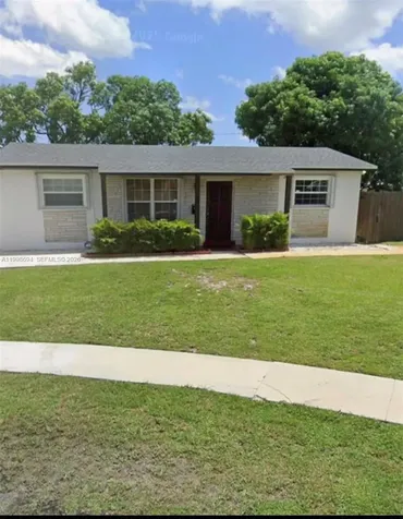 6350 SW 3rd Street Pembroke Pines FL 33023