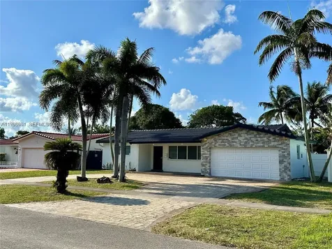 5424 Garfield Street Hollywood FL 33021