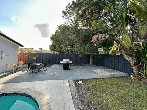 5424 Garfield Street Hollywood FL 33021