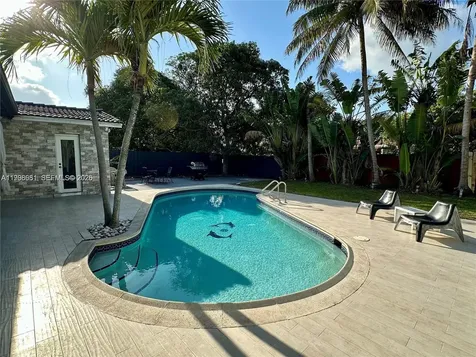 5424 Garfield Street Hollywood FL 33021