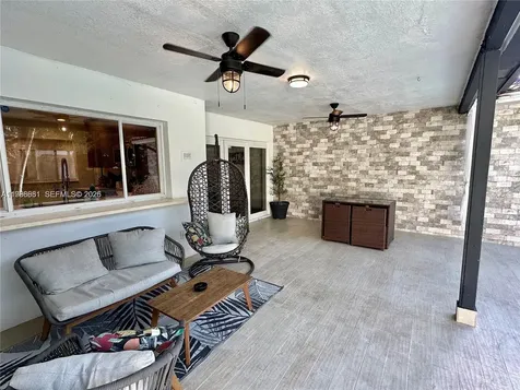 5424 Garfield Street Hollywood FL 33021