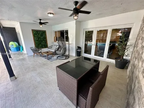 5424 Garfield Street Hollywood FL 33021