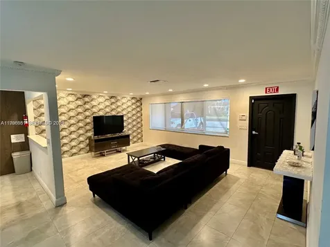 5424 Garfield Street Hollywood FL 33021