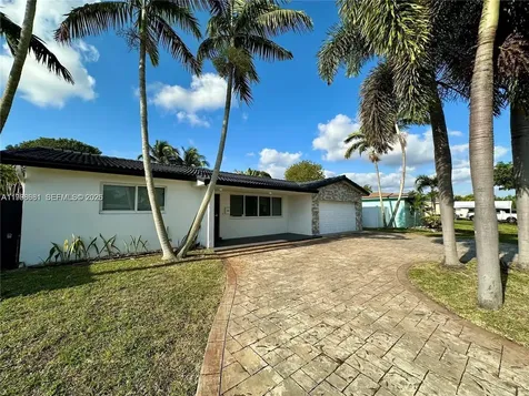 5424 Garfield Street Hollywood FL 33021