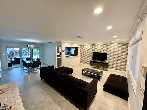 5424 Garfield Street Hollywood FL 33021