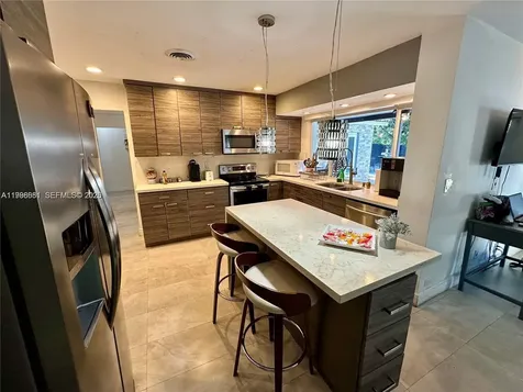 5424 Garfield Street Hollywood FL 33021