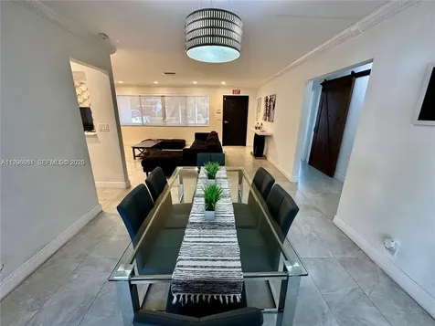 5424 Garfield Street Hollywood FL 33021