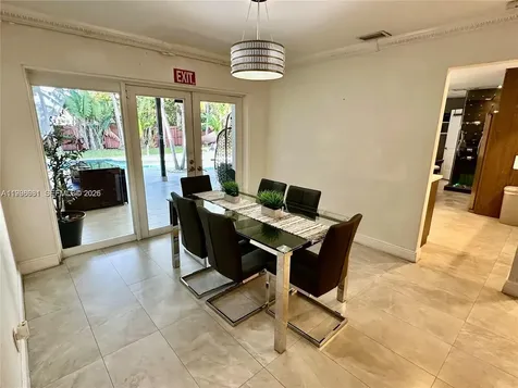 5424 Garfield Street Hollywood FL 33021
