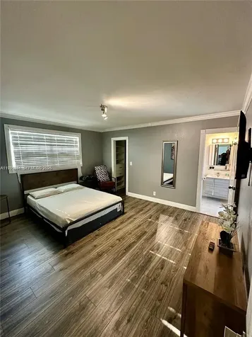 5424 Garfield Street Hollywood FL 33021