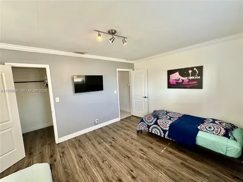 5424 Garfield Street Hollywood FL 33021