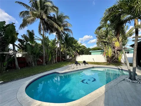 5424 Garfield Street Hollywood FL 33021