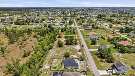 2817 NW 27th Street Cape Coral FL 33993