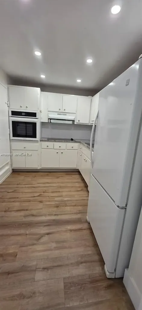 400 Kings Point Drive Sunny Isles Beach FL 33160