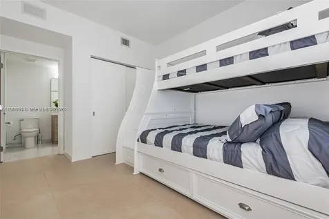 16385 Biscayne Boulevard North Miami Beach FL 33160