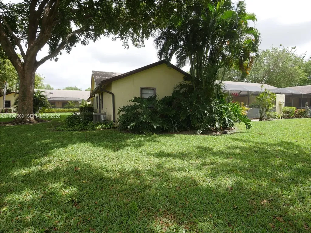 23359 Barlake Drive Boca Raton FL 33433