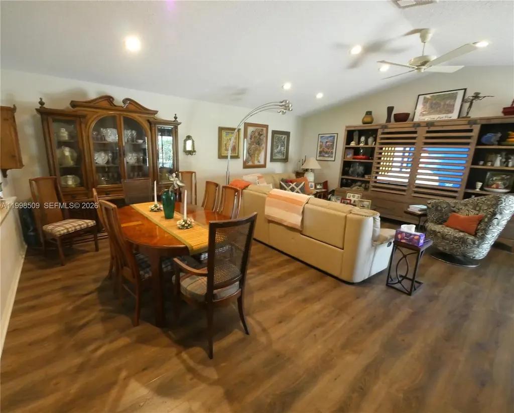23359 Barlake Drive Boca Raton FL 33433