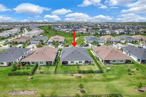 1368 Haywagon Trail Loxahatchee FL 33470