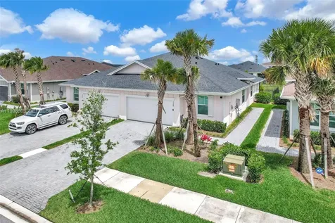 1368 Haywagon Trail Loxahatchee FL 33470