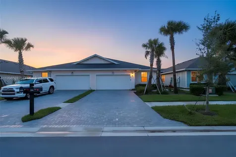 1368 Haywagon Trail Loxahatchee FL 33470