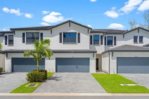 4917 Oakmont Drive Dania Beach FL 33312