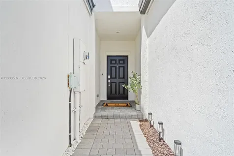 4917 Oakmont Drive Dania Beach FL 33312