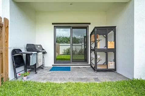4917 Oakmont Drive Dania Beach FL 33312