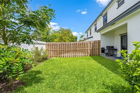 4917 Oakmont Drive Dania Beach FL 33312