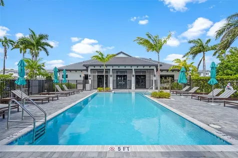 4917 Oakmont Drive Dania Beach FL 33312