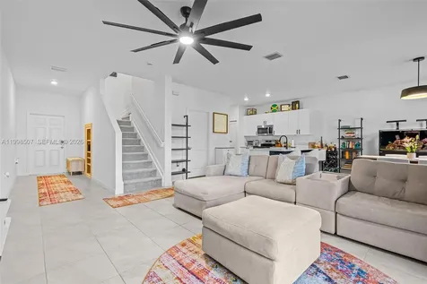 4917 Oakmont Drive Dania Beach FL 33312