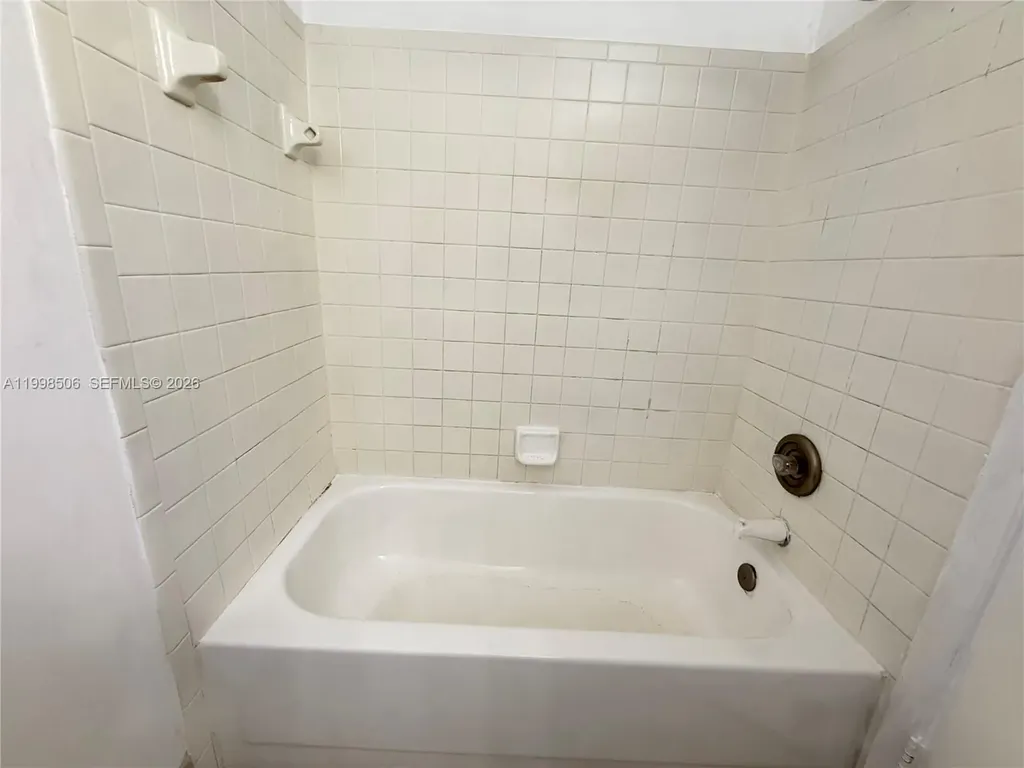 4295 NW 114th Terrace Coral Springs FL 33065