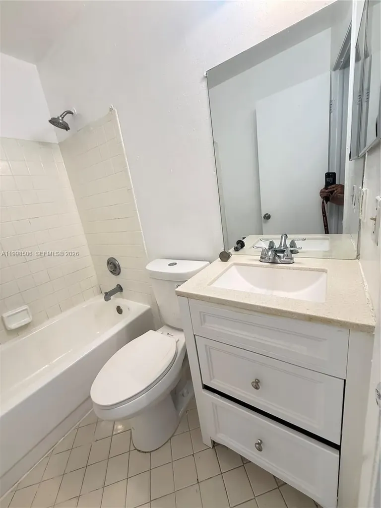 4295 NW 114th Terrace Coral Springs FL 33065