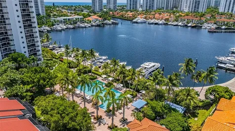 3598 Yacht Club Drive Aventura FL 33180