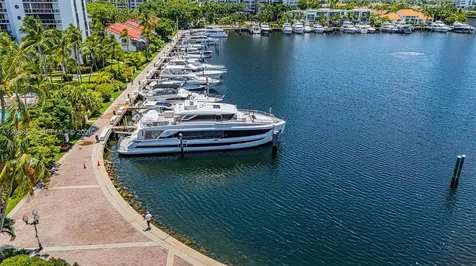 3598 Yacht Club Drive Aventura FL 33180
