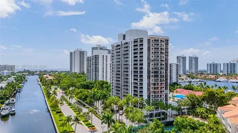 3598 Yacht Club Drive Aventura FL 33180