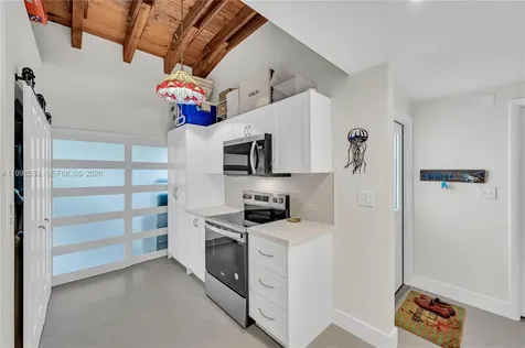 7018 SW 53rd Lane Miami FL 33155