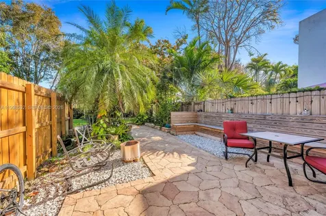 7018 SW 53rd Lane Miami FL 33155