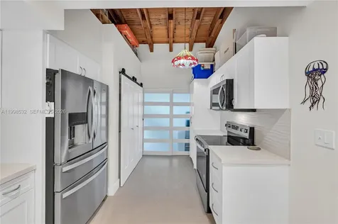 7018 SW 53rd Lane Miami FL 33155