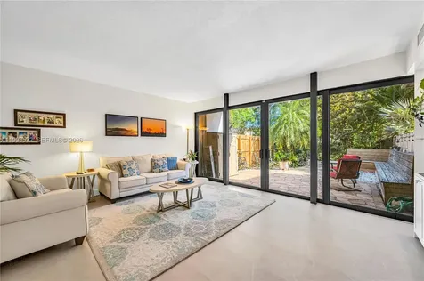 7018 SW 53rd Lane Miami FL 33155