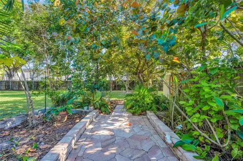 7018 SW 53rd Lane Miami FL 33155