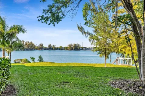 7018 SW 53rd Lane Miami FL 33155