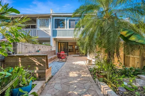 7018 SW 53rd Lane Miami FL 33155