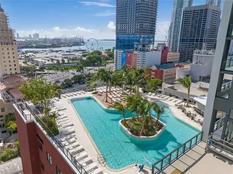 159 NE 6th Street Miami FL 33132