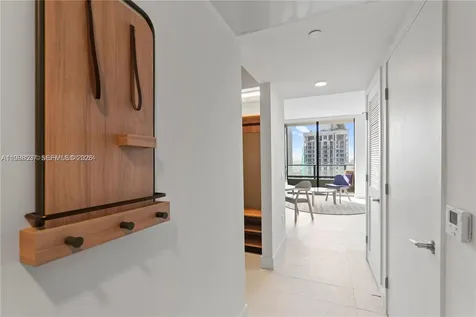 159 NE 6th Street Miami FL 33132