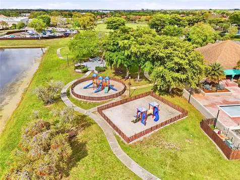 4540 SW 151st Place Miami FL 33185
