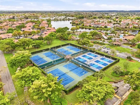 4540 SW 151st Place Miami FL 33185