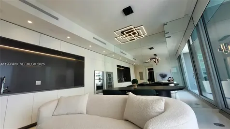 300 Biscayne Boulevard Way Miami FL 33131