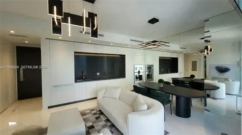 300 Biscayne Boulevard Way Miami FL 33131