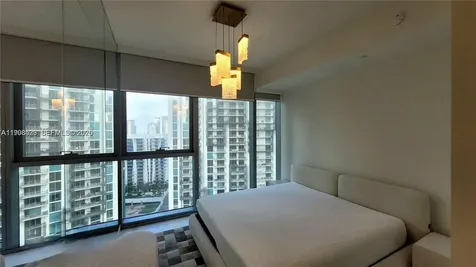 300 Biscayne Boulevard Way Miami FL 33131