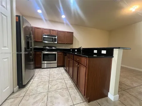 3211 SE 7th Street Homestead FL 33033