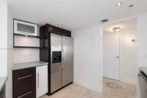 555 NE 15th Street Miami FL 33132
